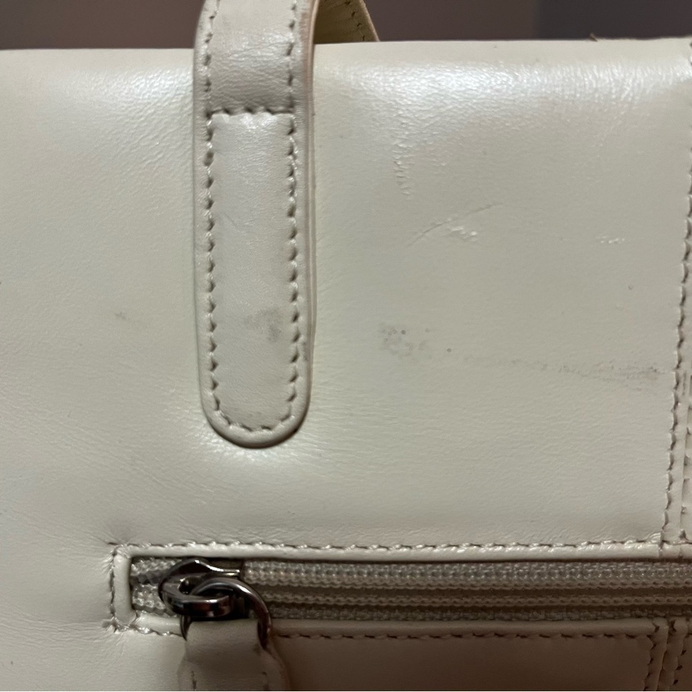 Dillards vintage Leather Ivory Purse
Perforated Diamond Pattern - Picture 6 of 13